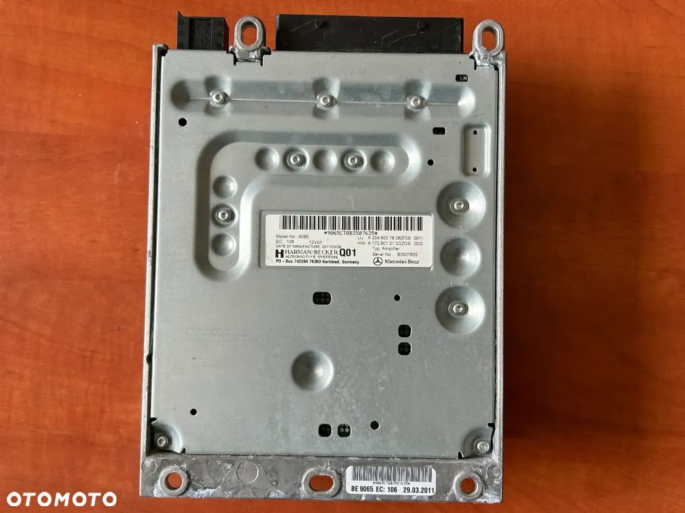 MERCEDES WZMACNIACZ HARMAN BECKER A2049007806 - 2