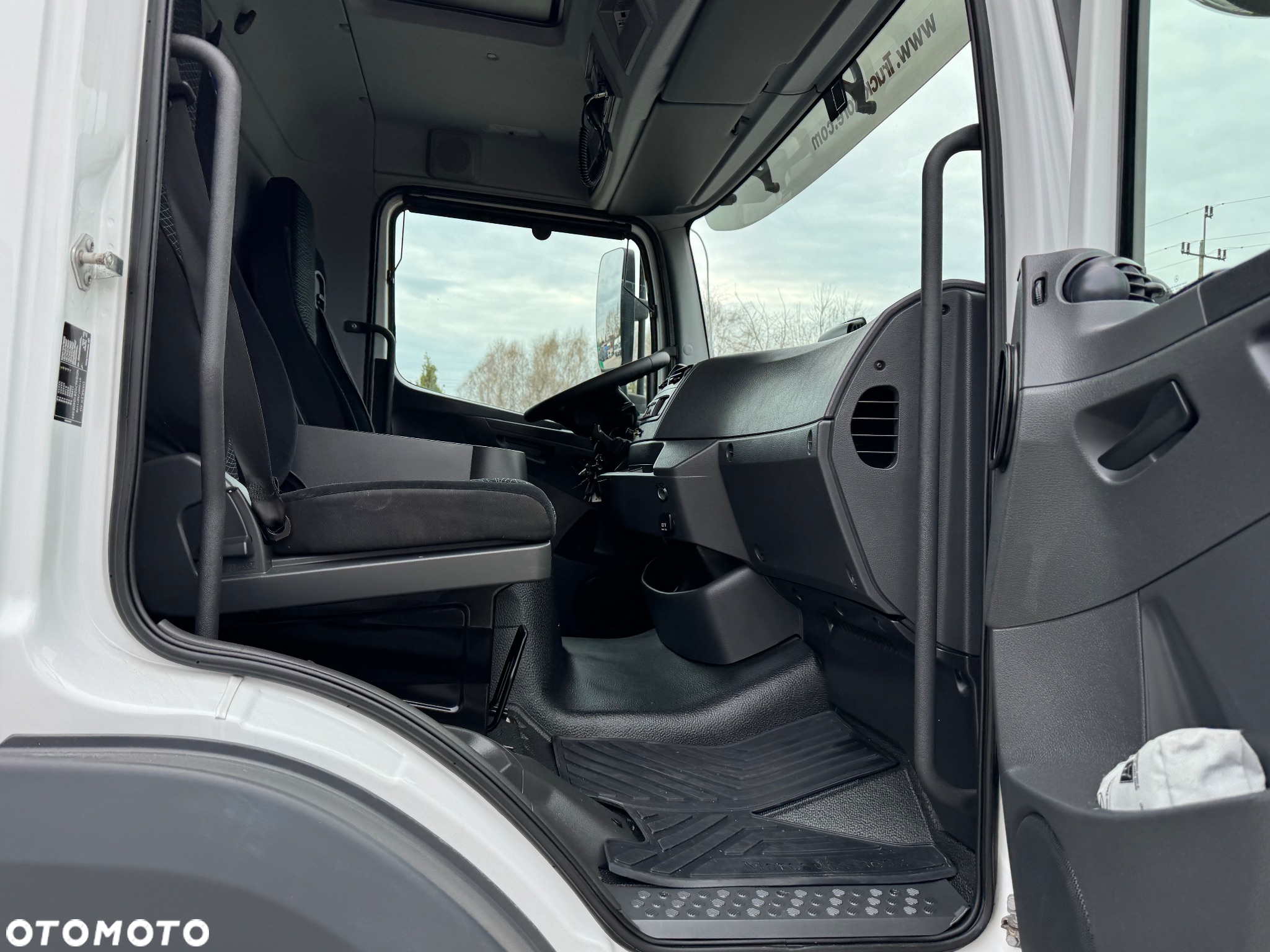 Mercedes-Benz ATEGO 1221 CHŁODNIA 7.3m + WINDA - 23