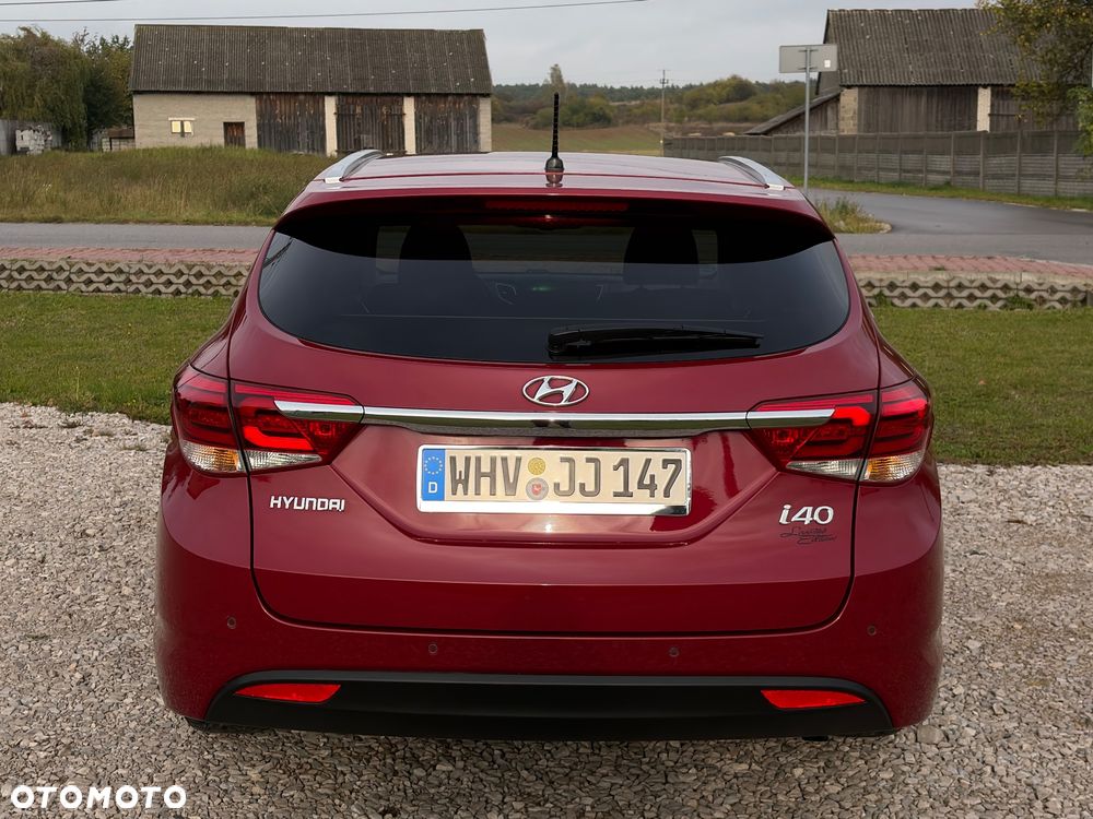 Hyundai i40 Kombi blue 1.6 Family - 6