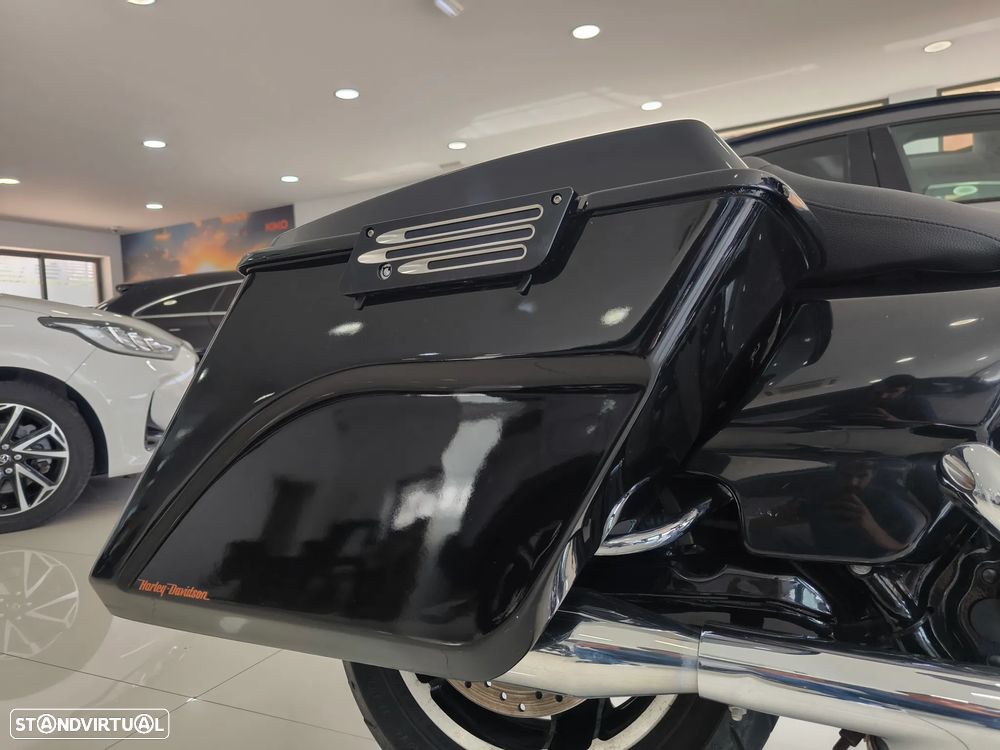 Harley-Davidson Street Glide FLHX - 14