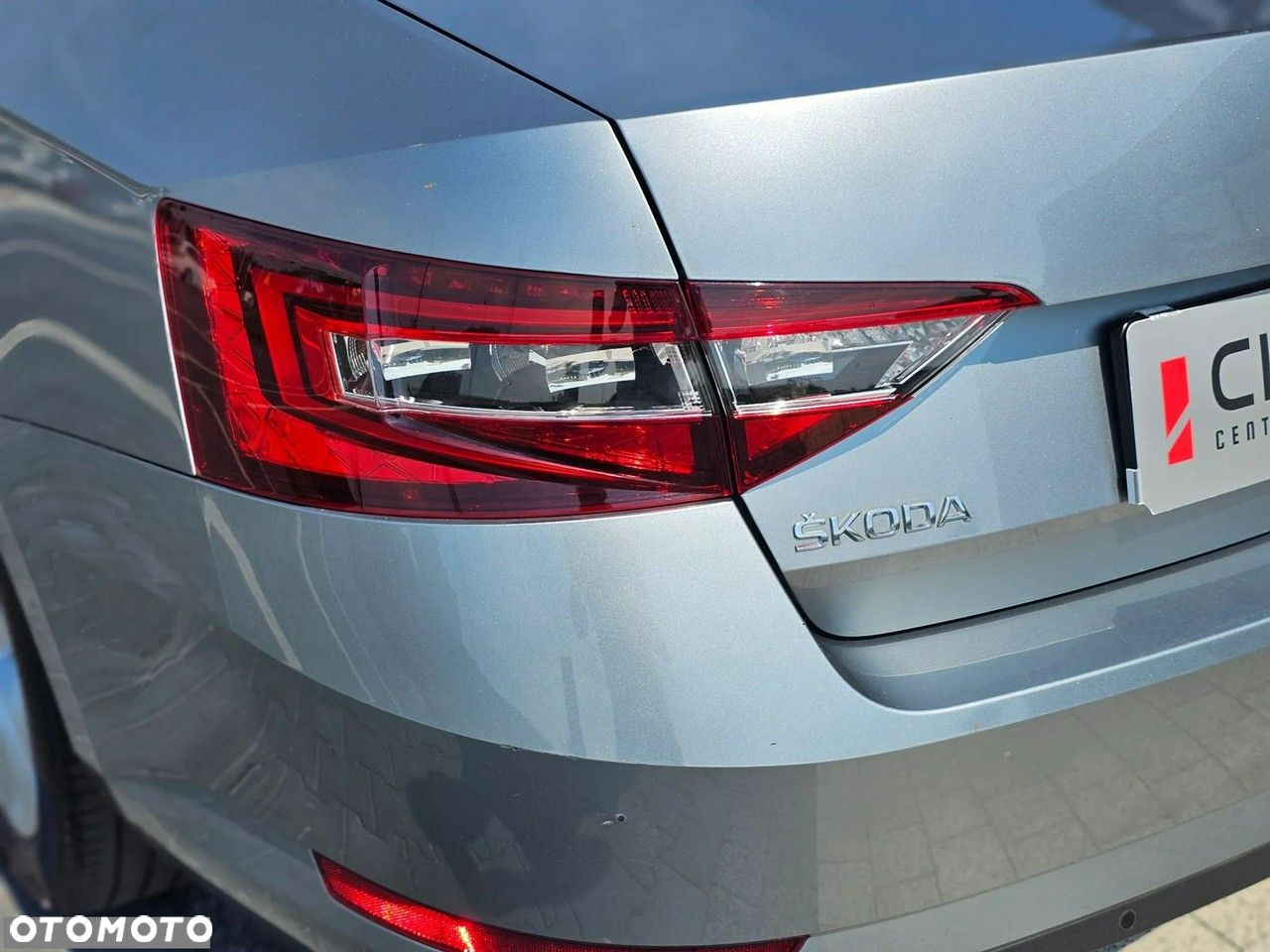 Skoda Superb 2.0 TDI SCR Style - 10