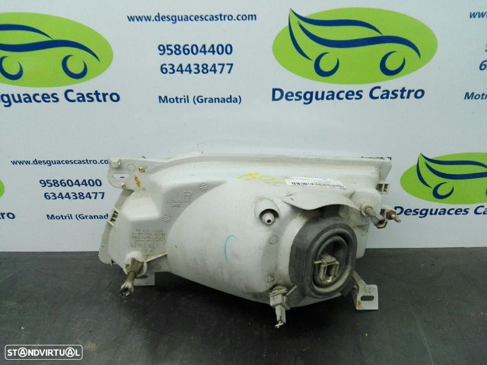 FAROL DIREITO FORD TRANSIT FURGÃO 1994 - - 4