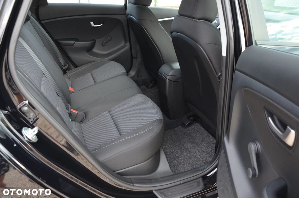 Hyundai i30 1.6 Trend - 28