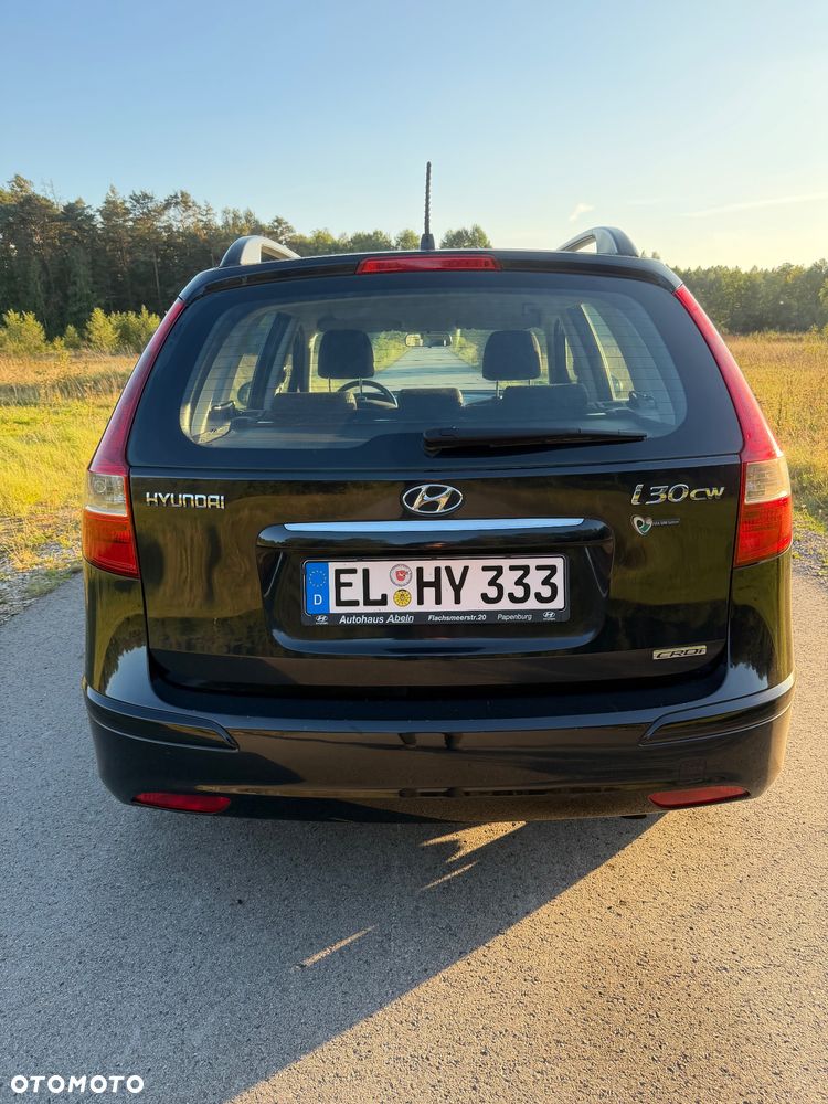 Hyundai i30 i30cw 1.6 CRDi FIFA WM Edition - 5