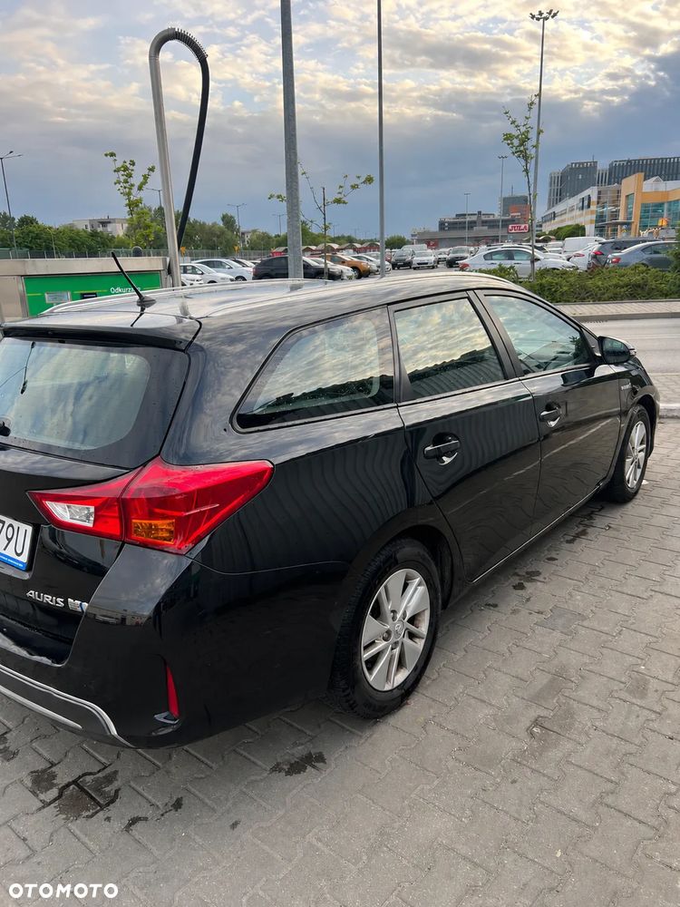 Toyota Auris 1.8 HSD Sol - 3