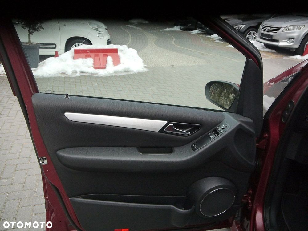 Mercedes-Benz Klasa B 150 BlueEFFICIENCY - 28