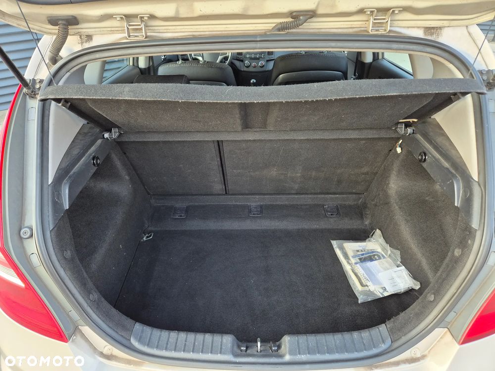 Hyundai i30 1.6 Classic - 15