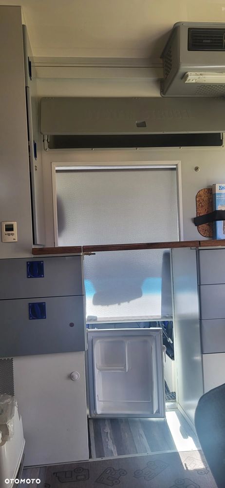 Mercedes-Benz SPRINTER - 16