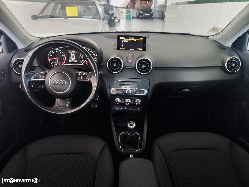 Audi A1 Sportback 1.0 TFSI Design - 13