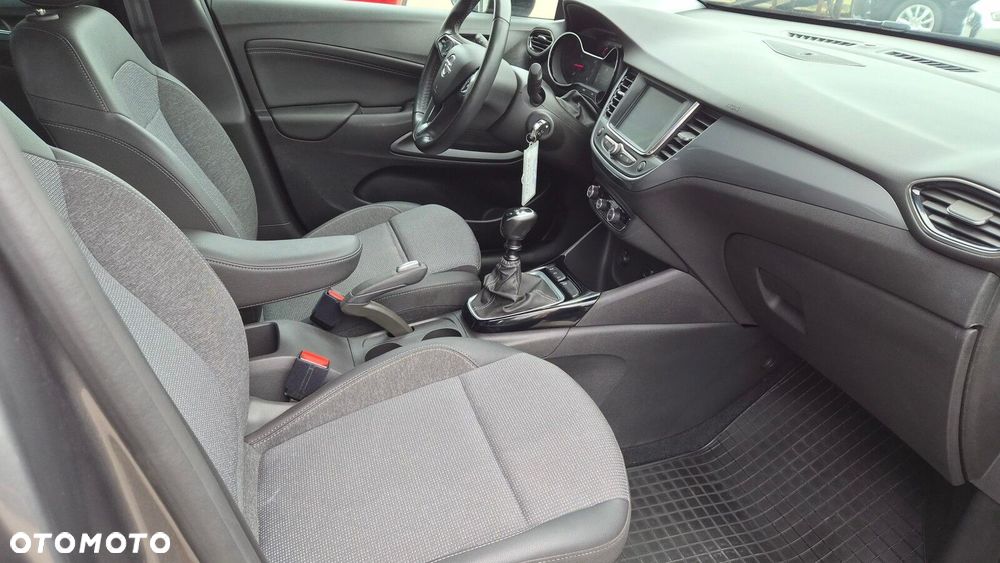 Opel Crossland - 22