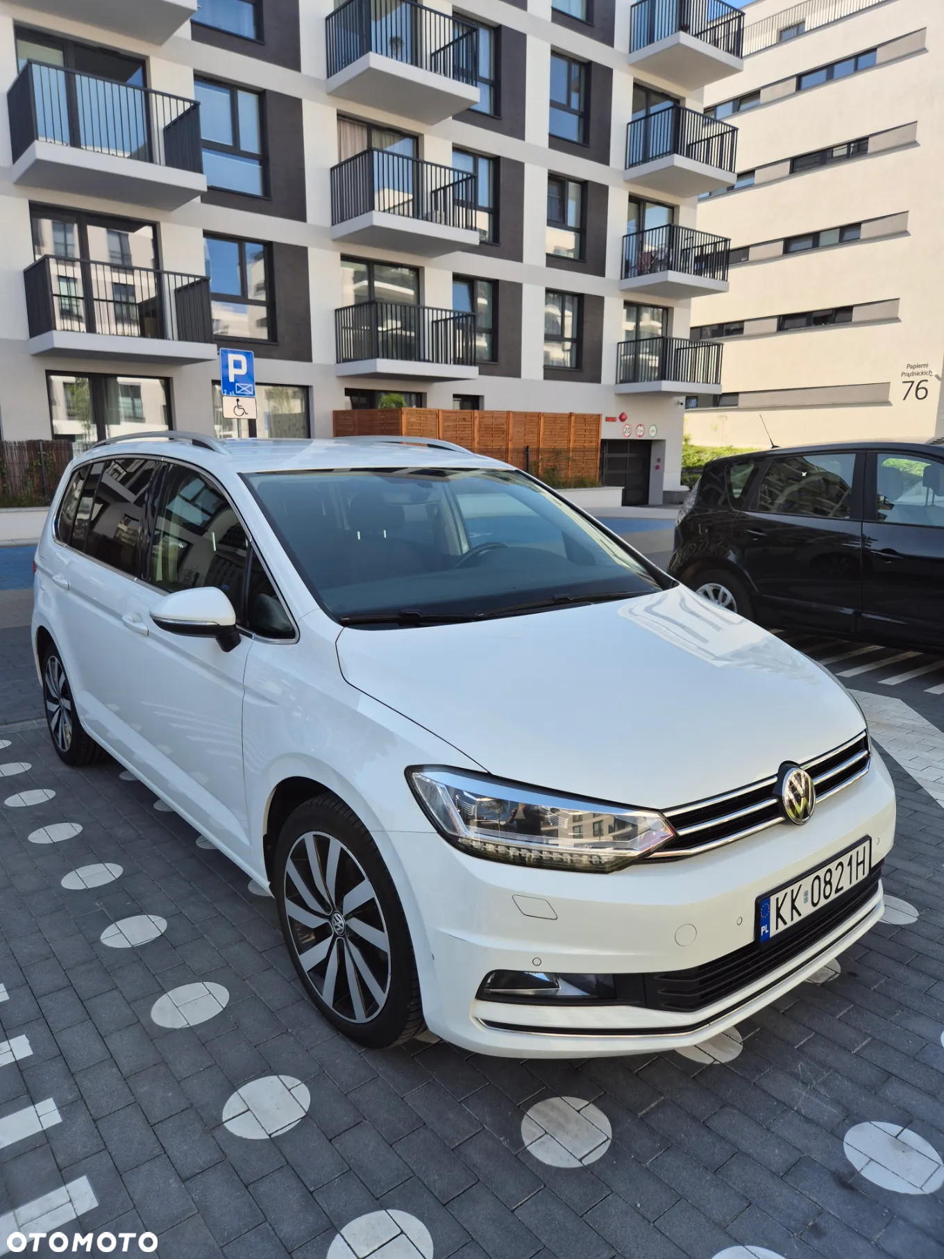 Volkswagen Touran 2.0 TDI BMT Highline - 6