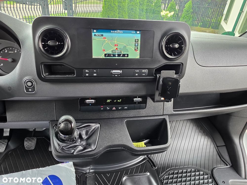 Mercedes-Benz Sprinter 317 - 33