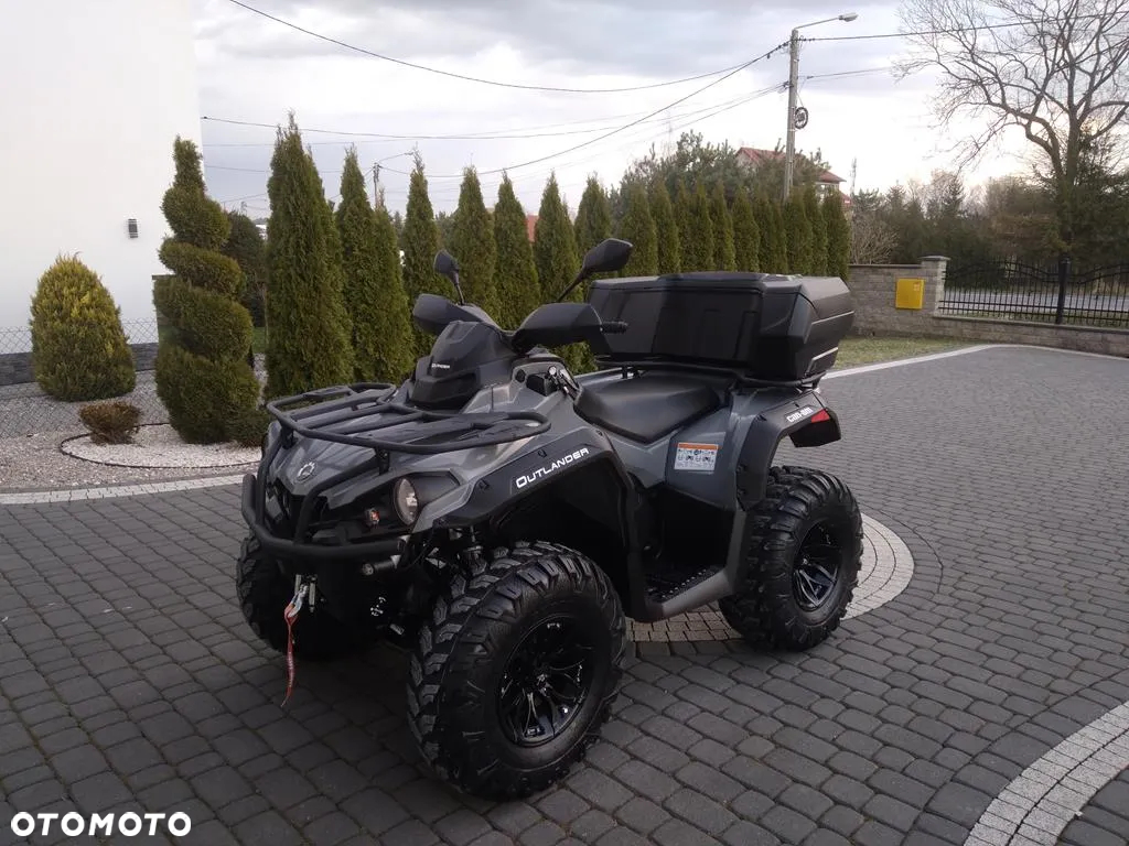 Can-Am Outlander