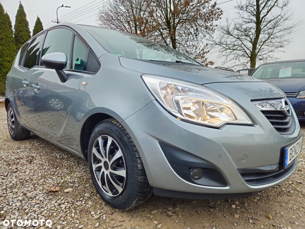 Opel Meriva ver-1-4-design-edition - 27