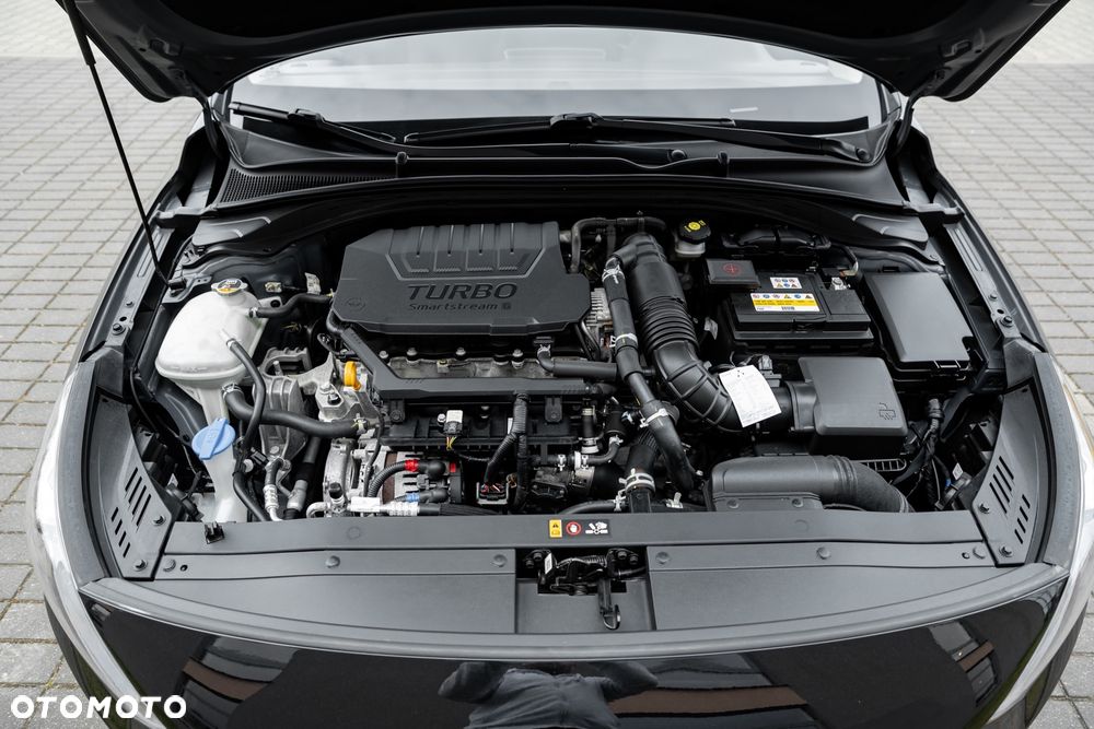 Hyundai i30 1.5 T-GDI 48V Premium DCT - 16