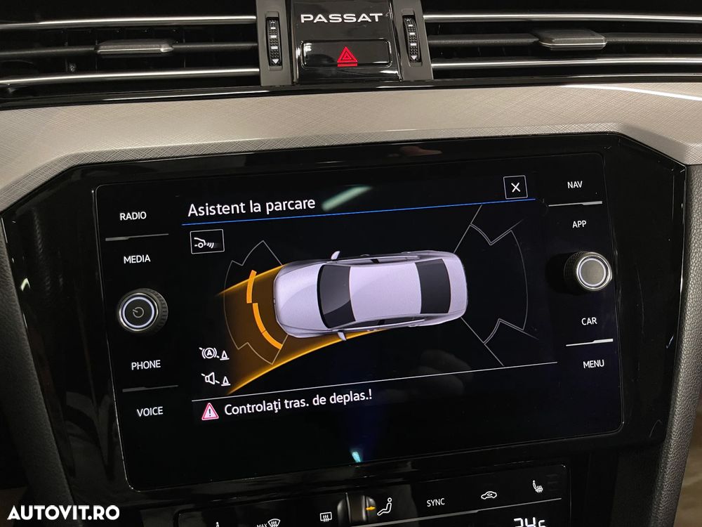 Volkswagen Passat - 16