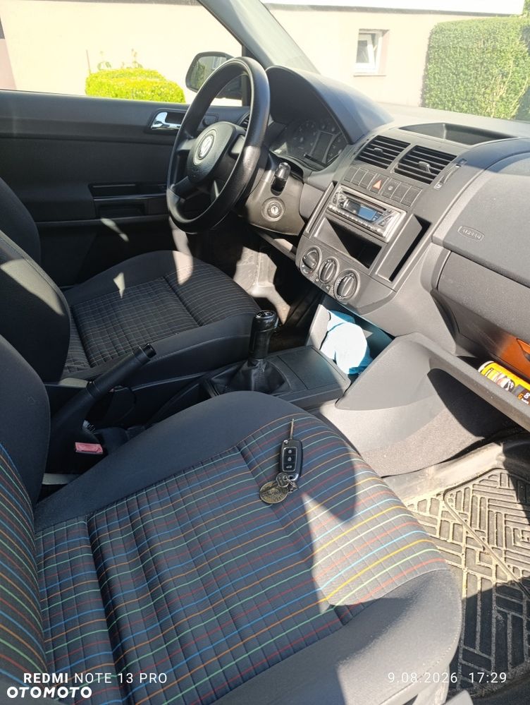 Volkswagen Polo - 4