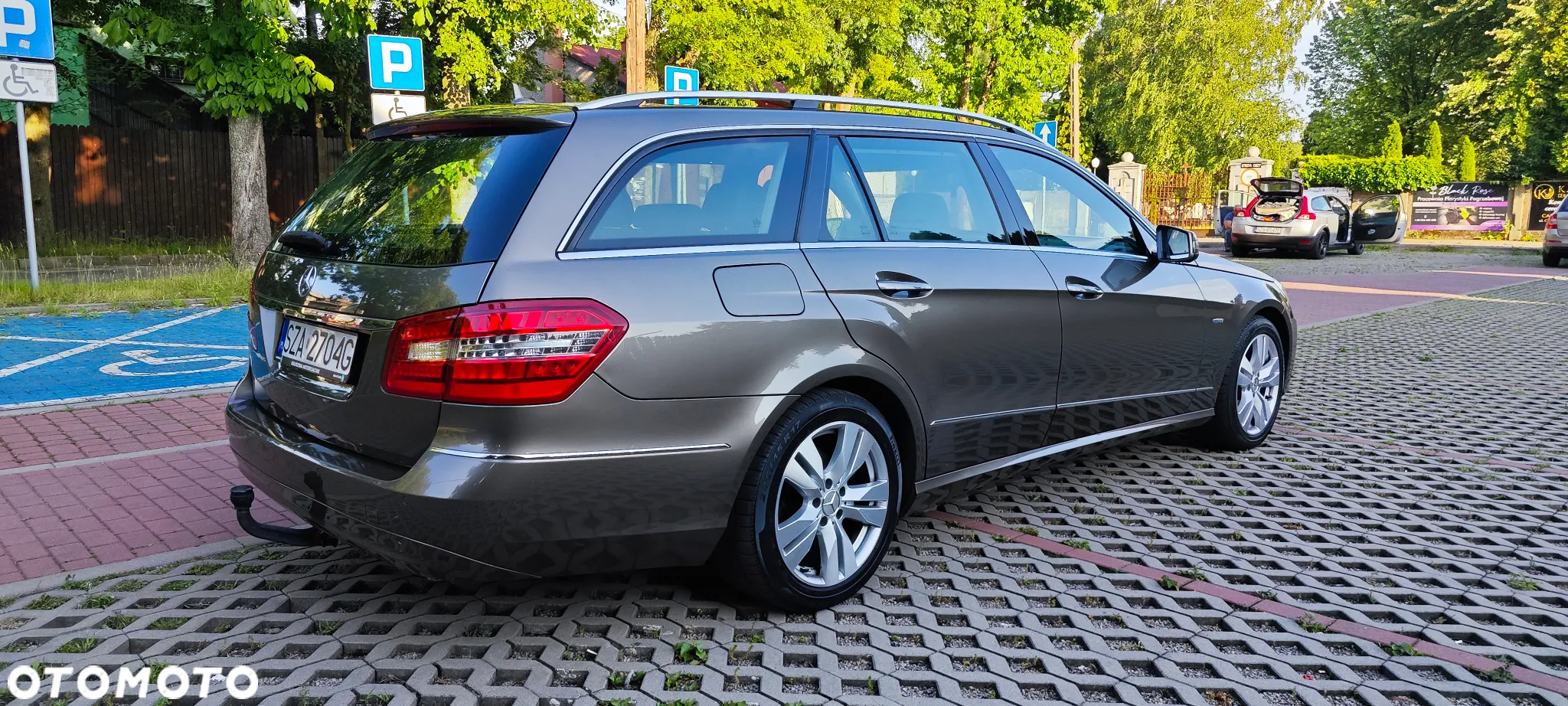 Mercedes-Benz Klasa E 220 T CDI Automatik Avantgarde - 11