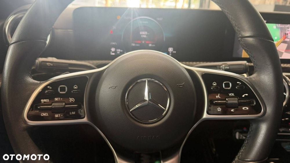Mercedes-Benz CLA - 35