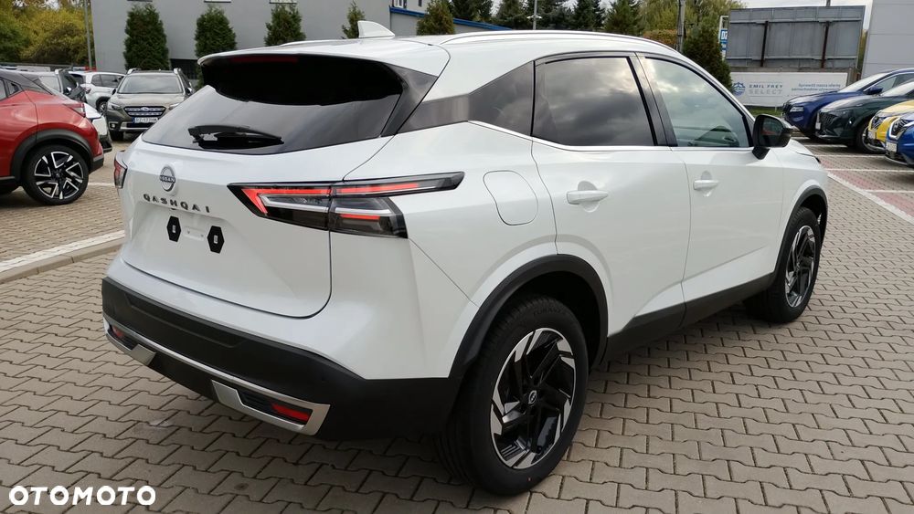 Nissan Qashqai 1.3 DIG-T mHEV N-Connecta Xtronic - 9