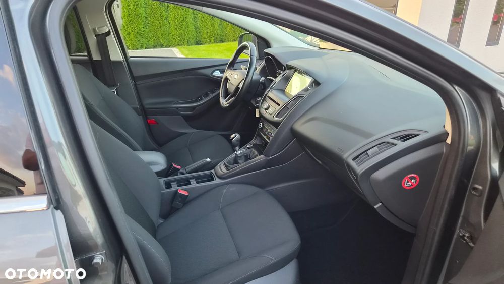 Ford Focus 1.5 TDCi DPF Start-Stopp-System Titanium - 8