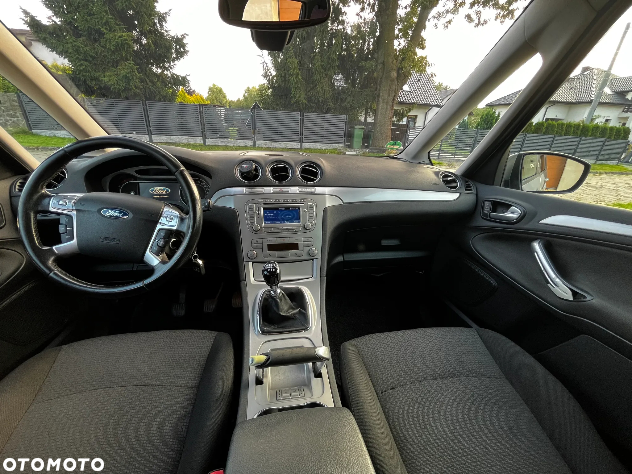Ford Galaxy - 12