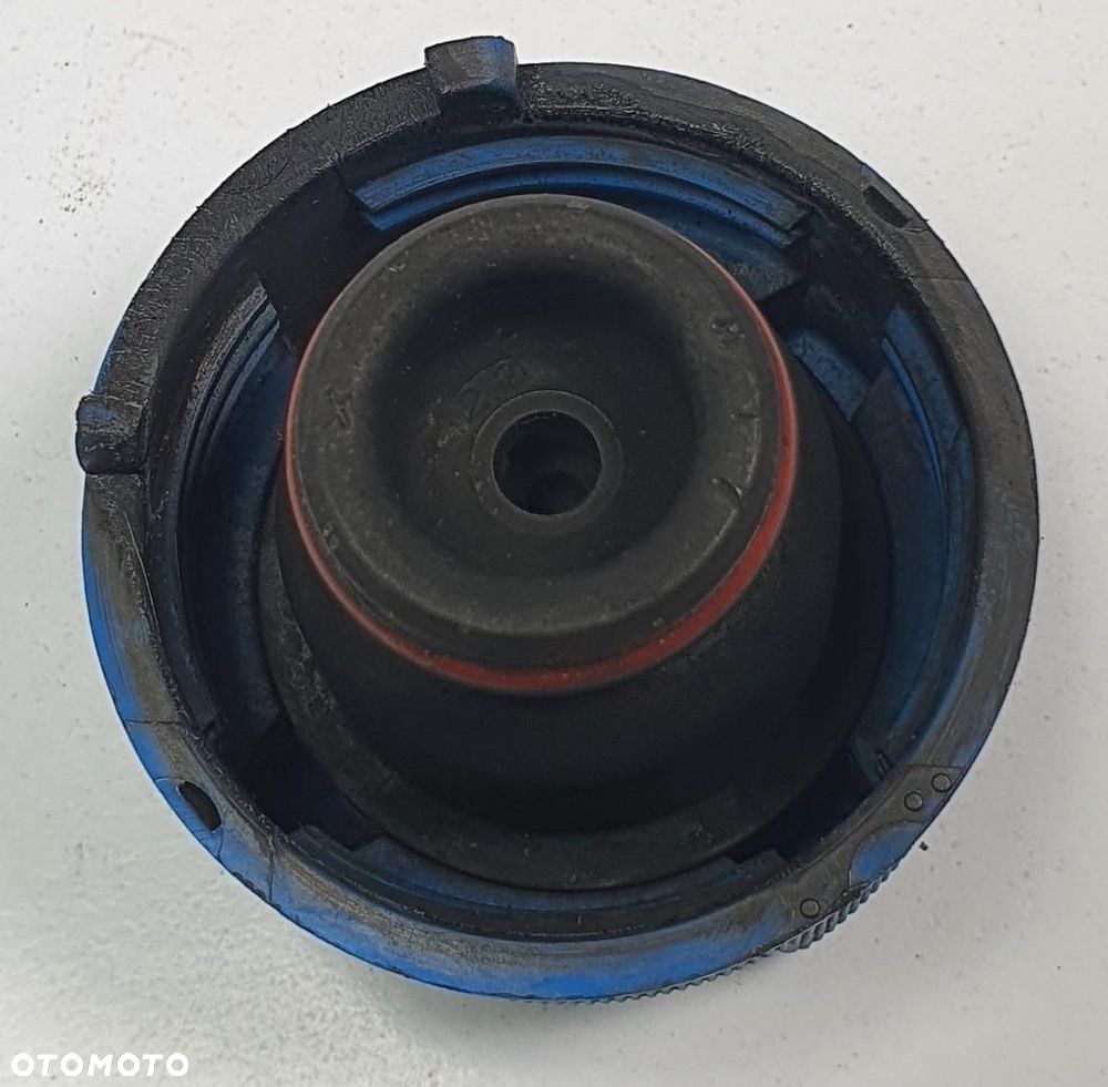 KOREK ZAKRĘTKA ZBIORNIKA CHŁODNICY WODY PEUGEOT BOXER III A878 - 3