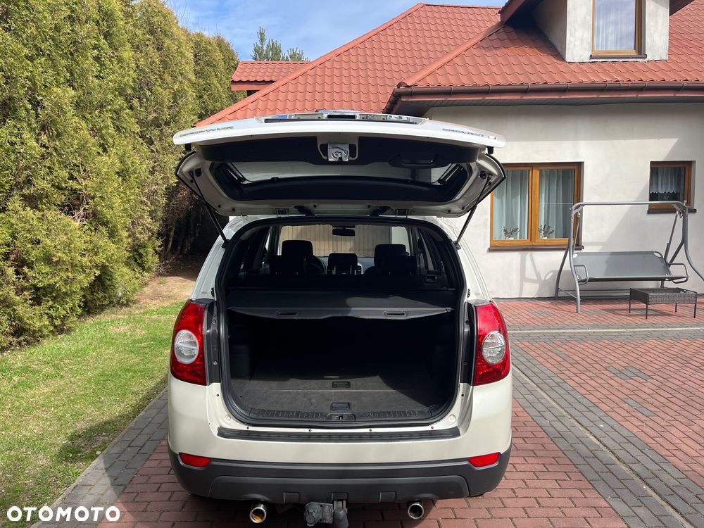 Chevrolet Captiva 2.4 2WD 5 Sitzer LS - 12