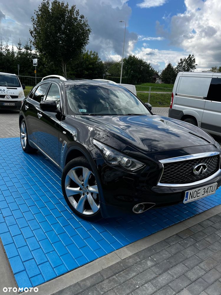 Infiniti Q70 3.7 Sport Tech EU6 - 8