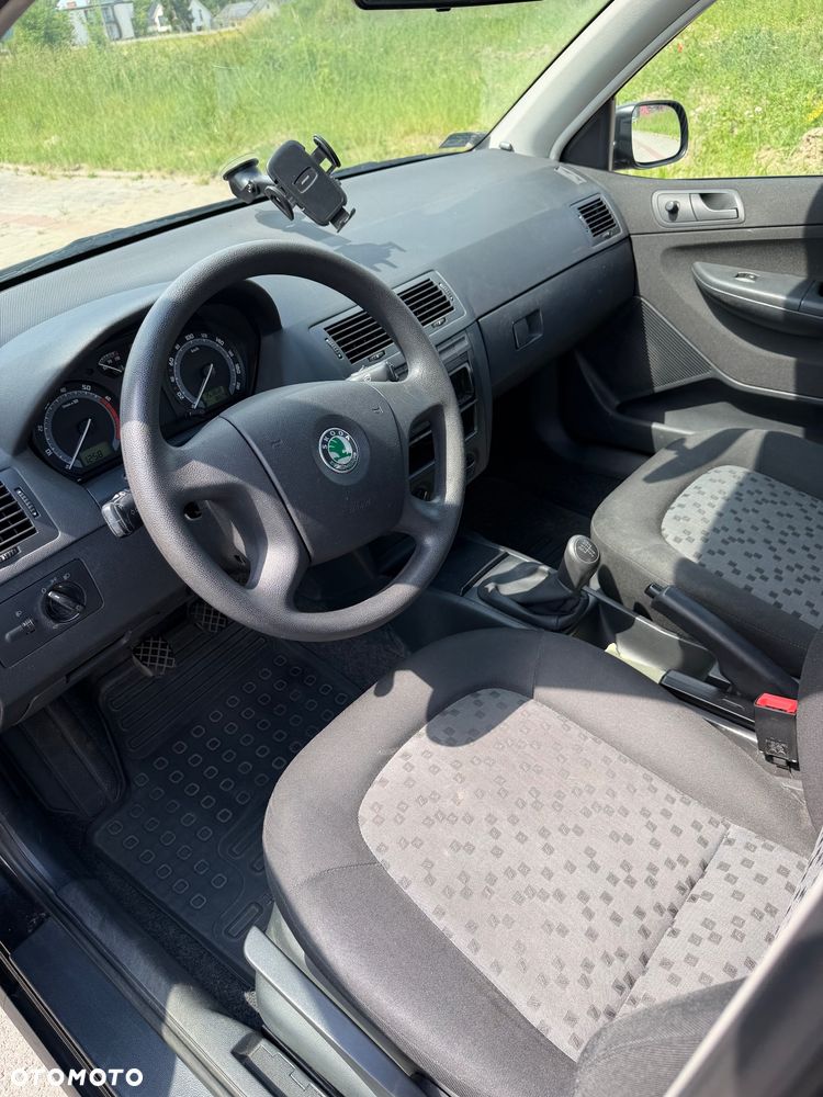 Skoda Fabia 1.4 16V Active - 12