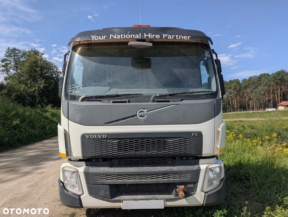 Volvo FE320 6X2 - 2