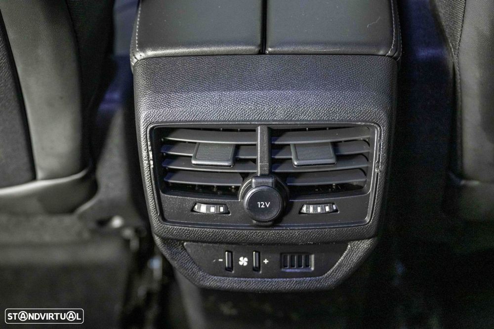 Peugeot 5008 1.2 PureTech Allure Pack - 32