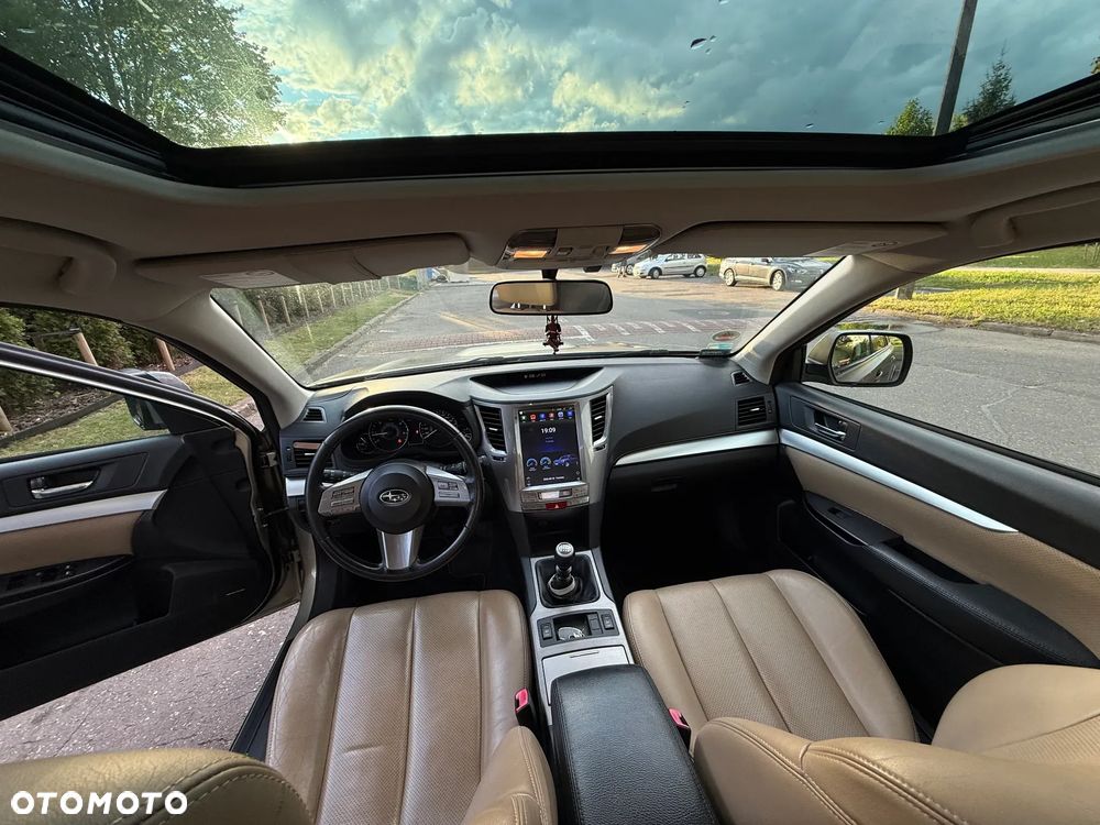 Subaru Outback 2.0 D Trend - 32