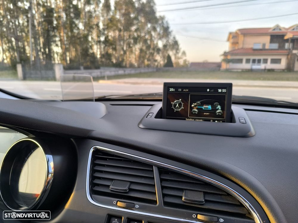 Peugeot 3008 2.0 HDi Hybrid4 - 47