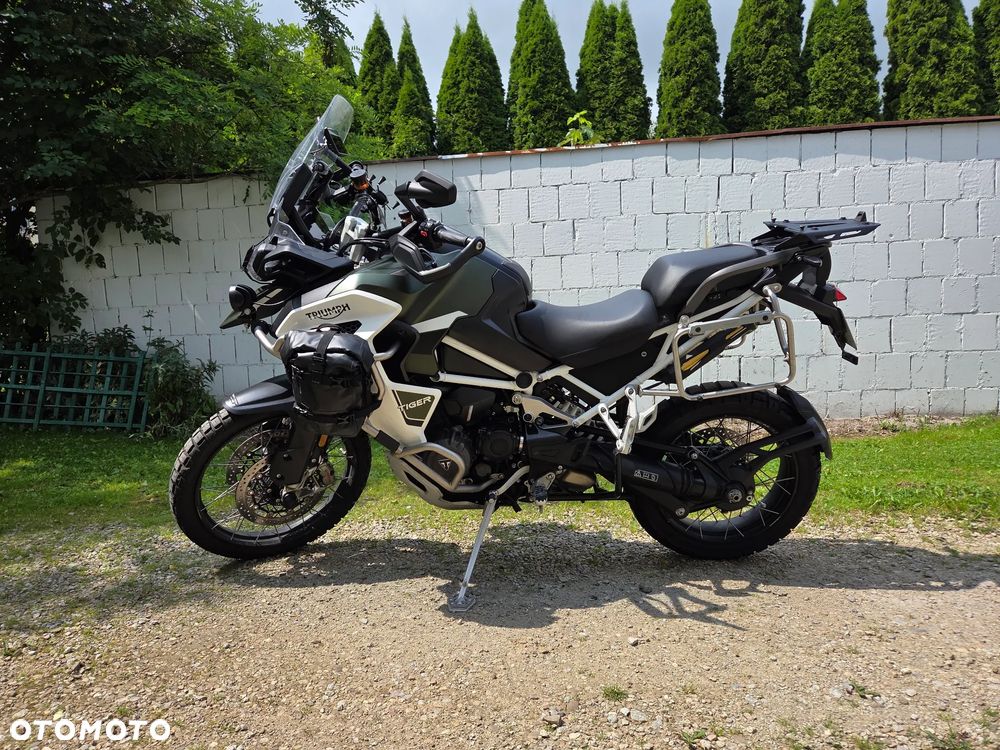 Triumph Tiger - 1