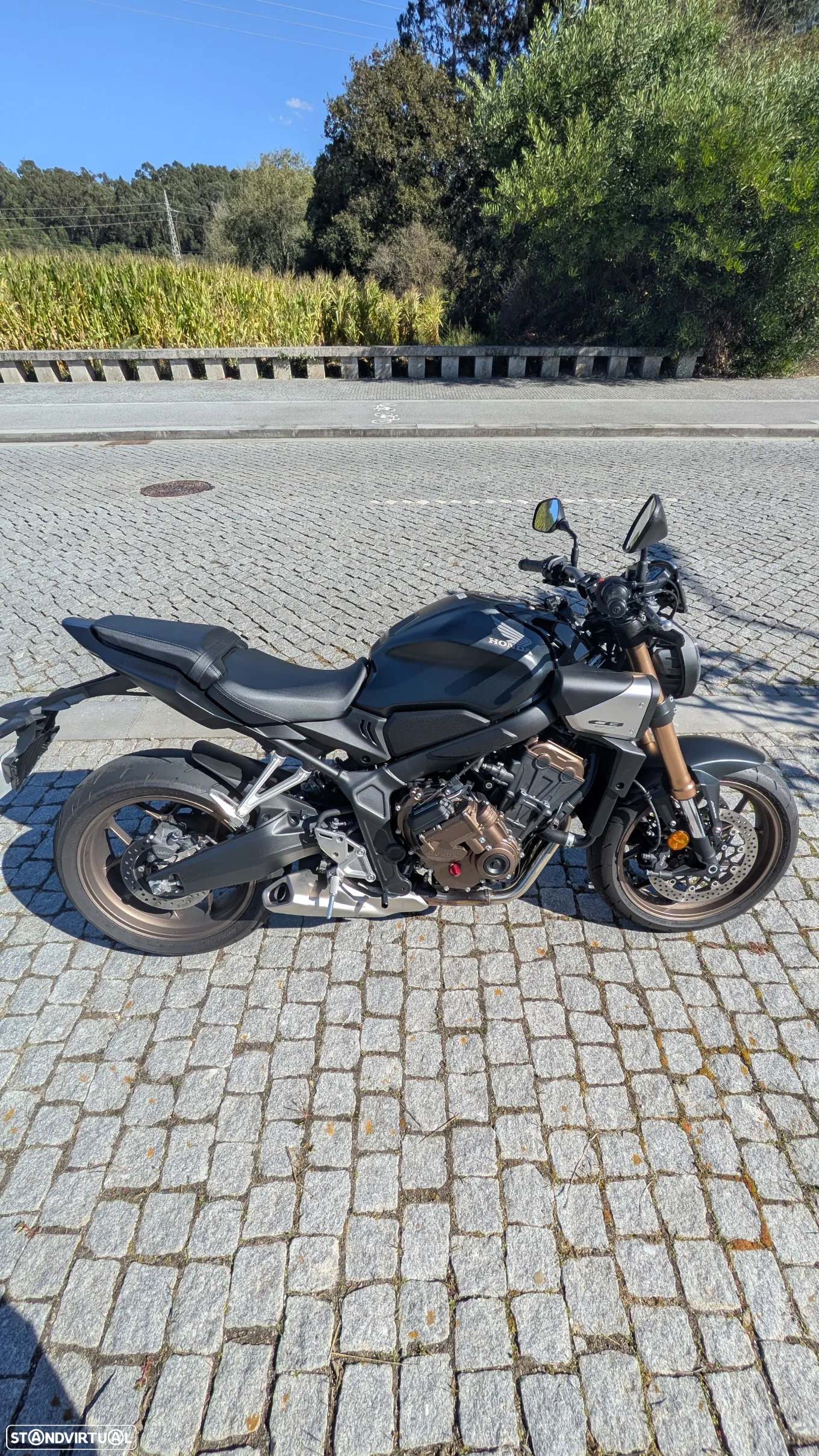 Honda CB 650R E-Clutch - 4