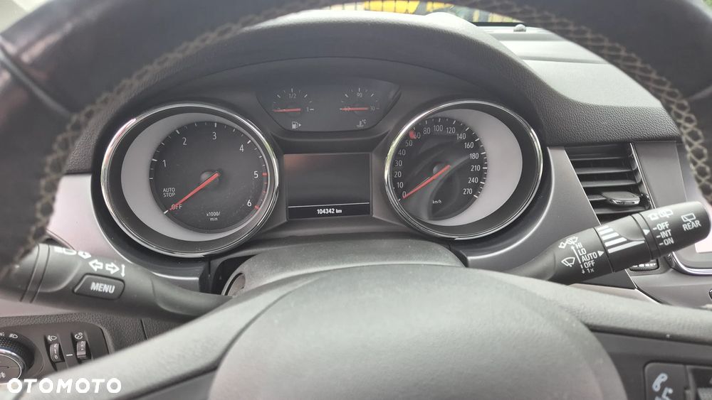 Opel Astra 1.5 CDTI Edition S&S - 10