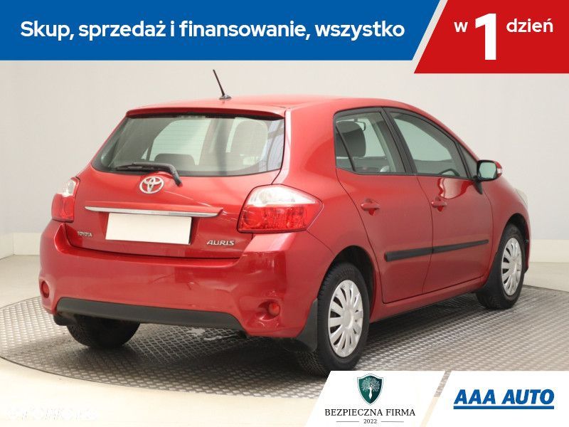 Toyota Auris - 7