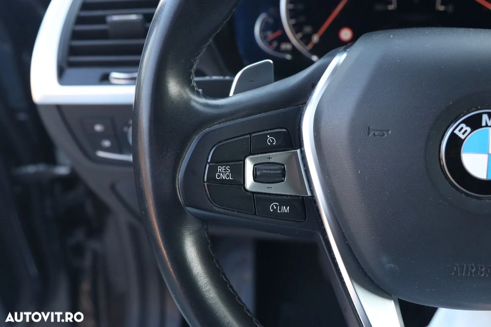 BMW X3 xDrive20d AT xLine - 26