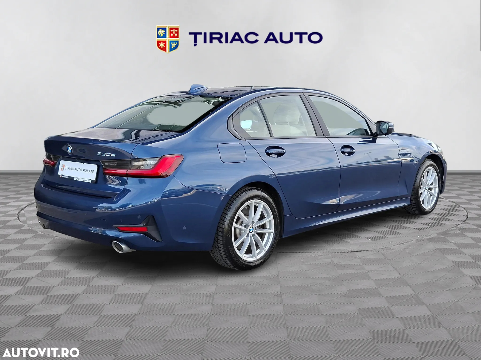 BMW Seria 3 330e Aut. Advantage - 6