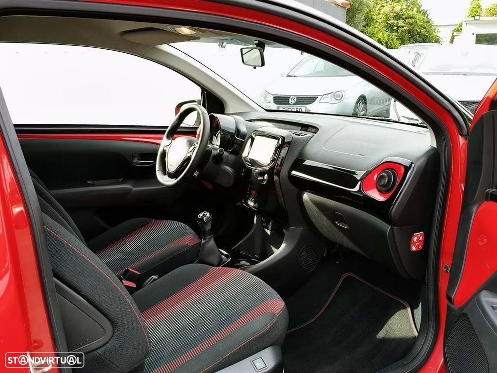 Peugeot 108 1.2 PureTech Allure - 2