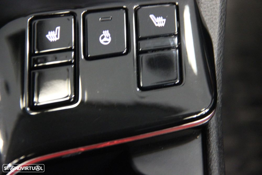 Kia Sportage 1.6 T-GDi HEV Tech - 23