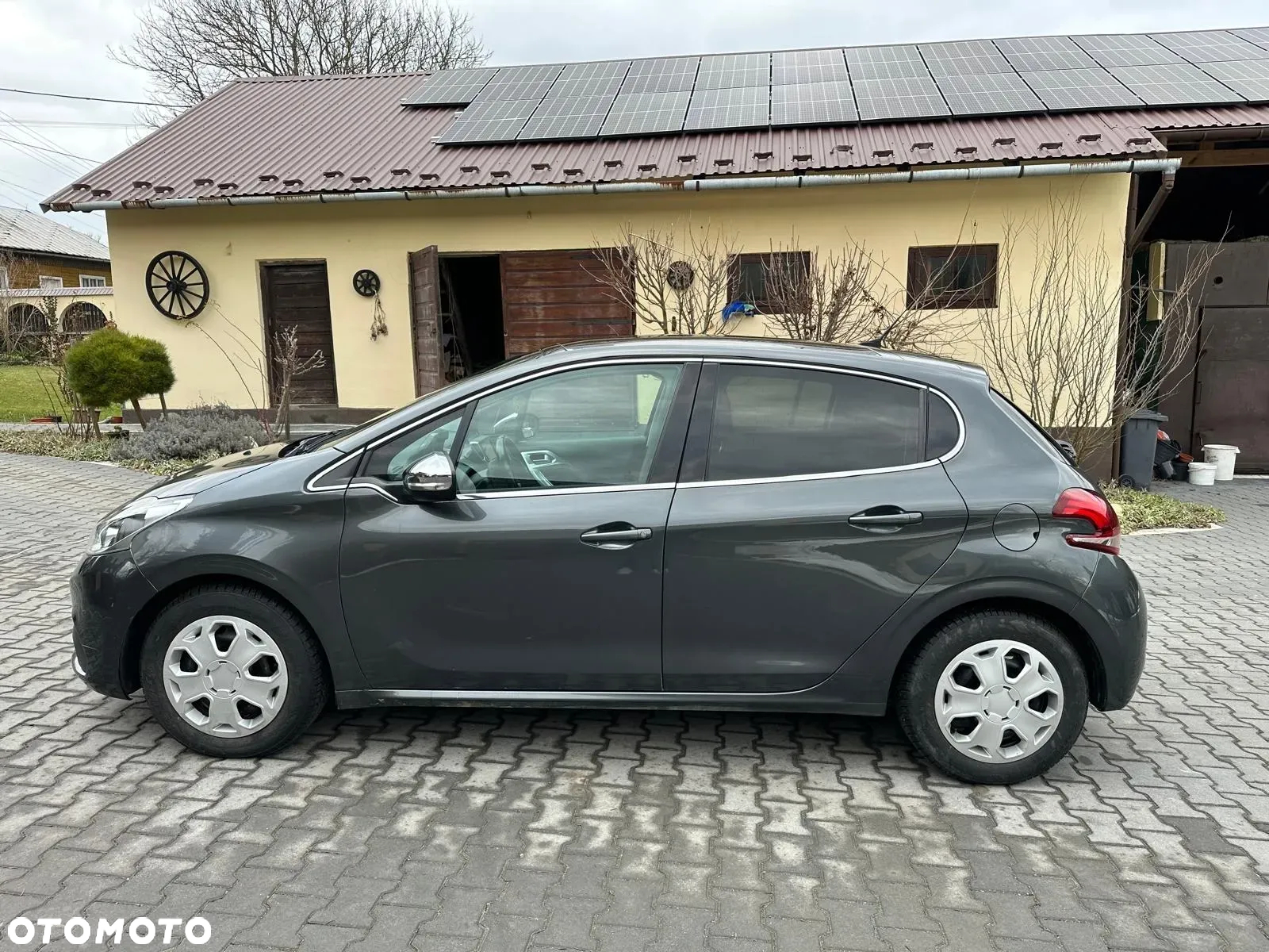 Peugeot 208 1.2 PureTech GPF Signature S&S - 2