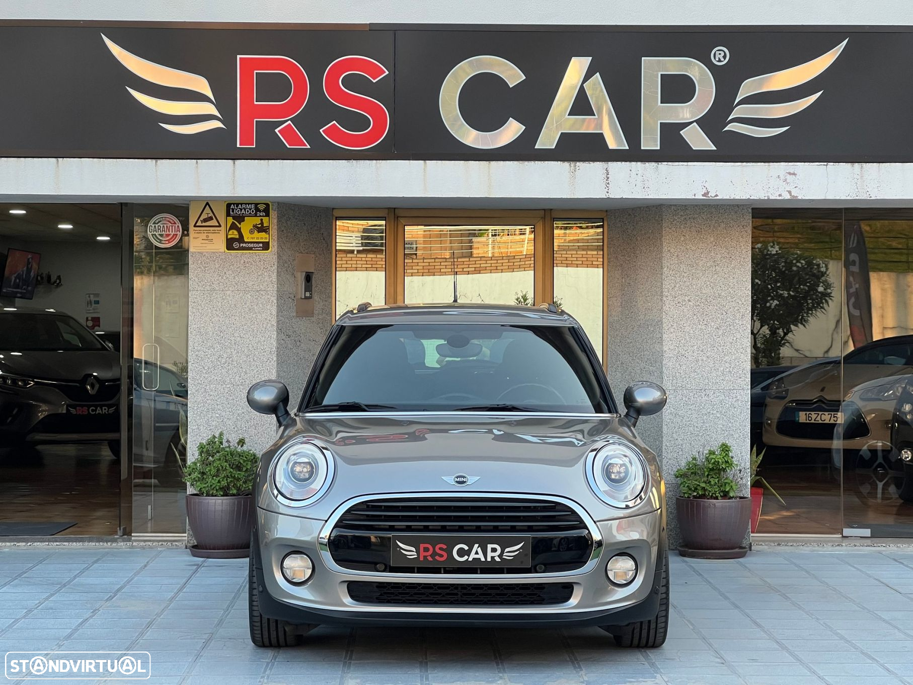 MINI 5 Portas Cooper D - 3