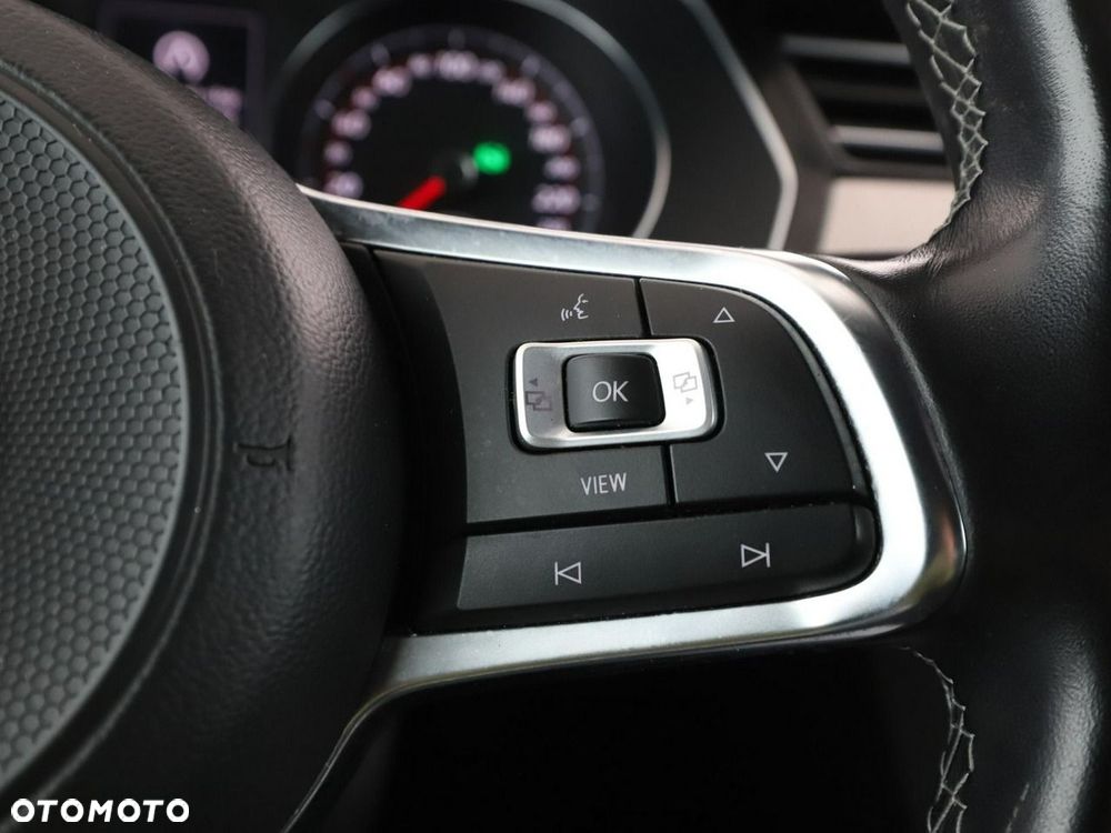 Volkswagen Arteon 2.0 TSI DSG R-Line - 34
