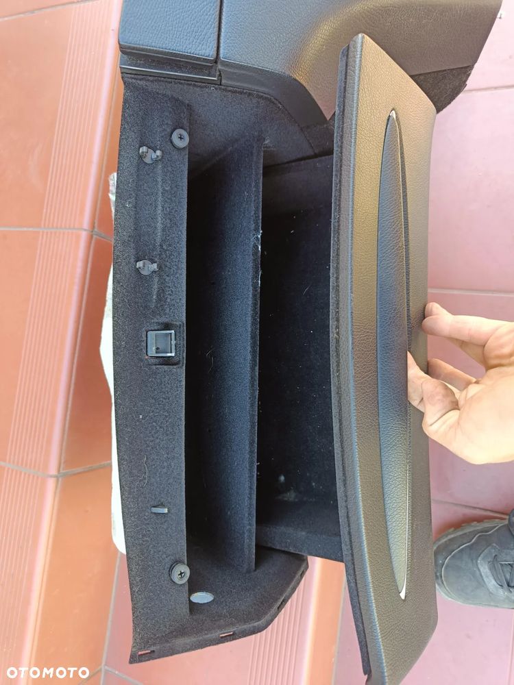 MERCEDES W209 CLK SCHOWEK KONSOLI PASAŻERA ANGLIK - 9