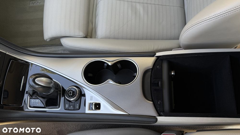 Infiniti Q50 2.0t Sport EU6 - 19