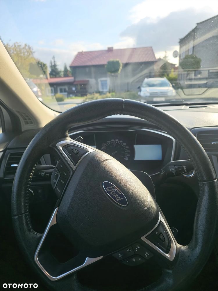 Ford Mondeo 2.0 EcoBoost Titanium - 15