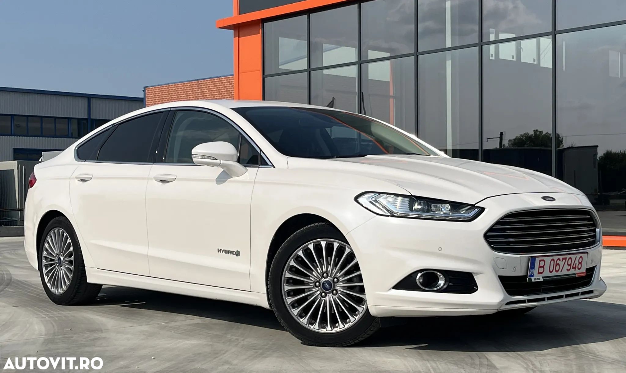 Ford Mondeo 2.0 HEV Titanium - 1