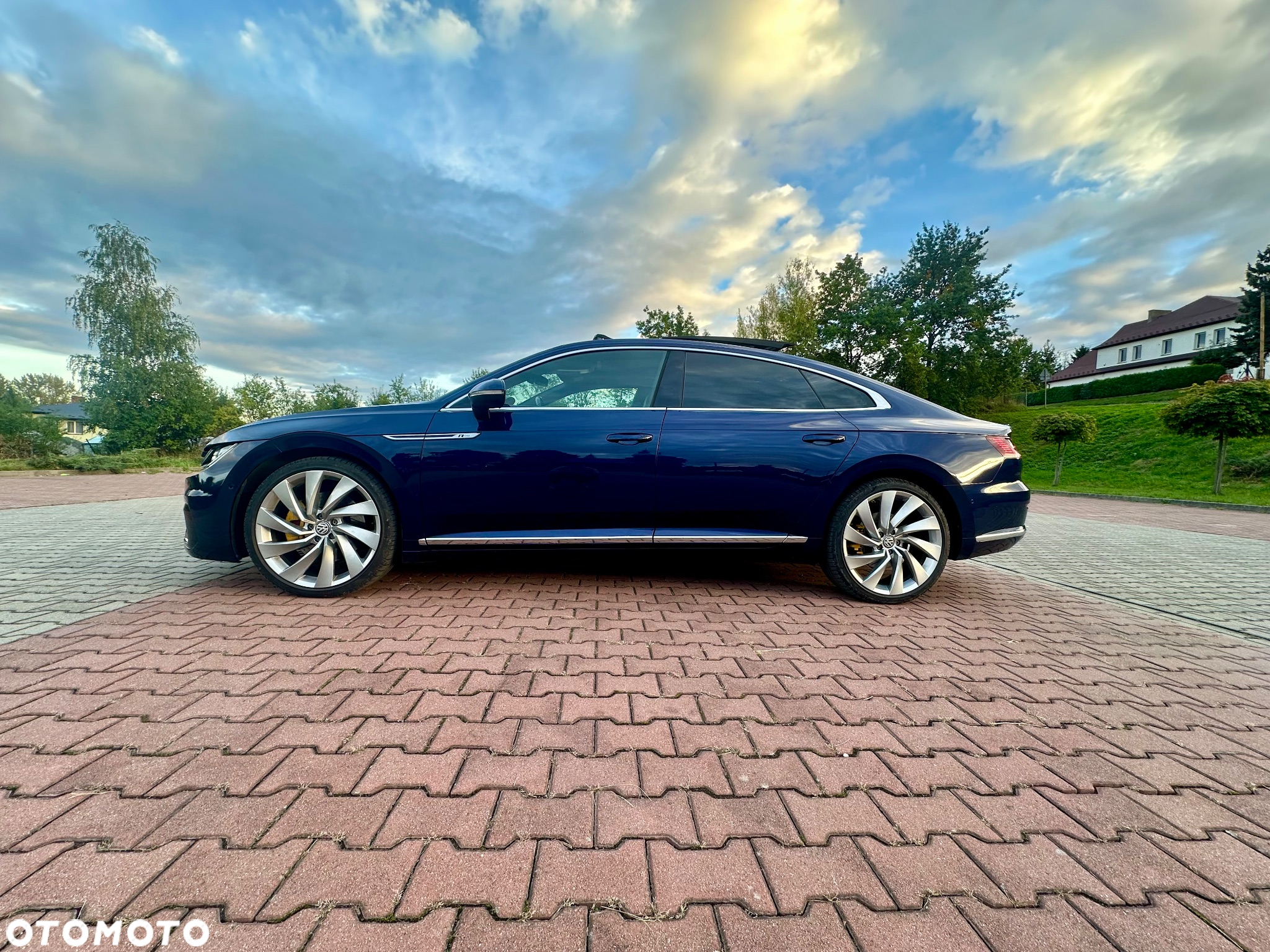 Volkswagen Arteon 2.0 TSI 4Motion R-Line DSG - 5